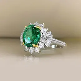 Cluster Rings Luxury 925 Silver Colour Four Claw Lab Emerald For Women Shine Green Zirconia Sparkling Wedding Engagement Retro Jewellery
