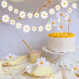 Banners Streamers Confetti Daisy Flower Paper Banner Girls Birthday Party Daisy Bunting Flag Boho Daisy Party Decor Hanging Garland baby shower Supplies d240528