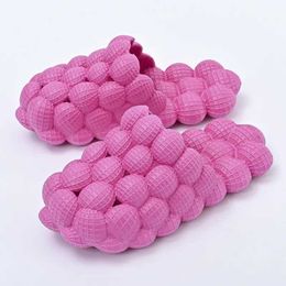 Slippers Women Summer Slippers Funny Bubbles Balls Soft EVA Couple Young Massage Slipper Female Home Street Shoes Ladies Fashion Slides T240528