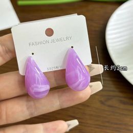 20pcs/Los 18k Goldwassertropfen Ohrringe, einfache und personalisierte, große Acrylfructose -Farbpop -Ohrringe