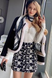 Skirts Dabuwawa Spring Autumn Female Trend Vintage Embroidered Black White A-Line Mini Bottoms Office Lady 2024 DF1CSK015