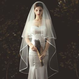 Elegant Bridal Veils Bride Veil Fingertip Length Two-Layer Simple Handmade Noble Tulle Ribbon Edge Wedding Veil Headwear Comb 271l