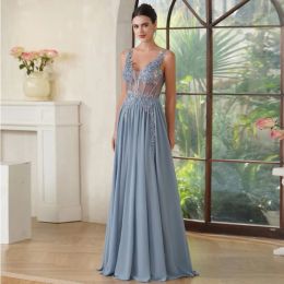 Nya sexiga rygglösa aftonklänningar 2024 Dark Navy Chiffon Appliques A Line Sheer V Neck Long Party Prom -klänningar CPS3038