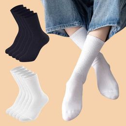 Men's Socks 10 Pairs Men Crew Socks Black And White Simplicity Fashion Middle Tube Strtwear Soft Breathable Cotton Casual Socks Y240528