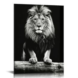 - ライオンキャンバスプリント、暗い壁のアートにある美しいライオンの肖像画は木製フレームを伸ばし、リビングルームの装飾のための黒と白の動物のキャンバスの写真、吊るされる準備ができています