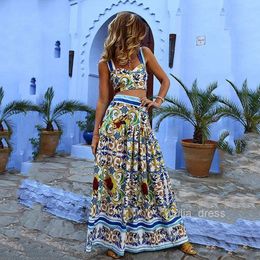 2024 Spring/Summer New Womens Sexy and Elegant Hanging Strap Printed Dress Set Beach Skirt two-piece
