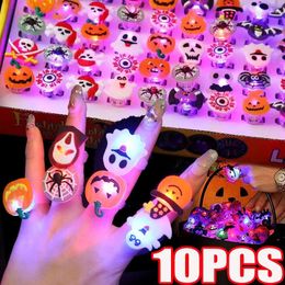 Cluster Rings 10PCS LED Light Halloween Ring Glowing Pumpkin Ghost Skull Kids Gift Party Decoration For Horror Props Supplies
