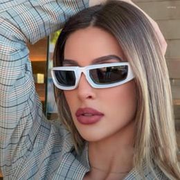 Occhiali da sole Fashion Mirror Outdoor Women Designer Vintage Silver Sun Glasses Uomini che guidano sfumature femminili 262h