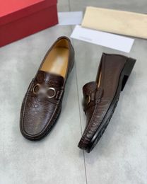 2023 mens designer dress shoes black brown leather high quality Luxury fashion Men casual toe prom evening Shoe with original box6406634