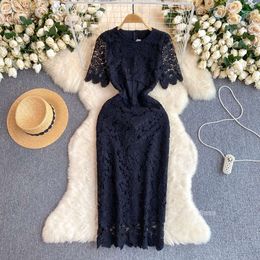 High end sense of luxury ladies wear scheming hollowed out slim fit medium length light luxury small black dress high-end lace dress