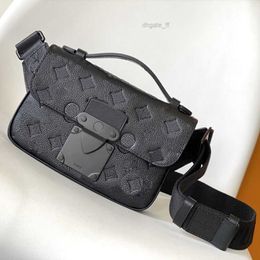 Shoulder Bags Leather chest bag men women designer S Lock Sling shoulder Bag fashion crossbody messenger bag wallet purse M45807