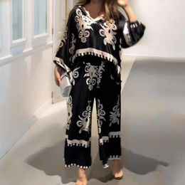 Women's Two Piece Pants Women Two-piece Suit Loose Fit Set Stylish Retro Print Top With Irregular Design Long Sleeve For Ladies
