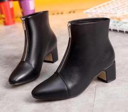 New Arrival Womens Motorcycle Knight Army Autumn Winter Martin Genuine Leather Wearproof Zip Square Heel 5CM Booties SZ35401491611