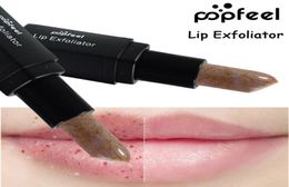 DHL 120pcslot Makeup Lips Care Dead Skin Remover Moisturiser Nutritious Lip Exfoliator Brand Lip Balm Cosmetics Lips Scrub Stick 7703354