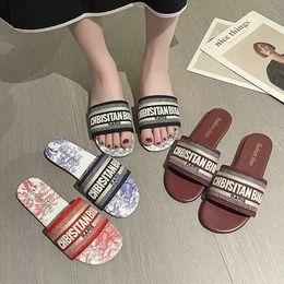 Designer Slippers Sandals Summer Women's Slippers Designer Shoes Luxury Slippers Summer Hot Fashion Wide Flat Bottom Slippers Thick Sandals Slippers A002
