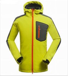 winter coat Compound soft shell jacket men Outdoor sports leisure coat sports Mountain climbing hiking windproof men jacket7658318