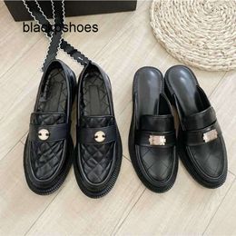 Channel CF Shoes Quilted Chanells Dress Loafers 100 Real Leather Women Lambskin Sandal Vintage Black Interlocking Mules Flat Shoes Gold Buckle Branded Designer Pla