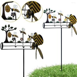 Garden Decorations 3D Animal Bee Windmill Metal Wind Spinner Whirligig Yard Decoration Three Little Bees Ornament Art Stake For Lawn