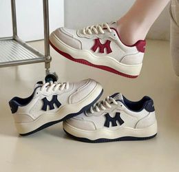 Casual Shoes Classic White Sneakers For Women Comfort Leather Skateboarding Sports Woman Tide All-match Street Running