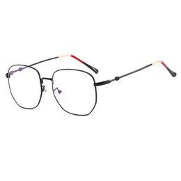 Designer's Reading Eyes G-Letter Caldo che vendono occhiali semplici con telaio metallico di marca piatta Flat Mirror Flat Eyewear Frame con scatola.