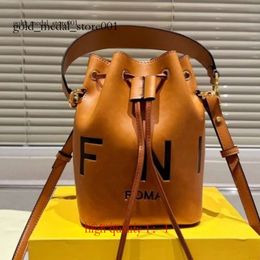 fendibags bag fendu bag High Quality Mini Bucket Bag Top Luxury Crossbody Bags Handbag Womens Fashion Leather Handbags Wholesale 114b fendidesigner bag