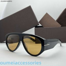 New Designer High-end Brand Sunglasses Ft Tf Tom for Men and Women 1044 Anti-ultraviolet Retro Eyewear Full Frame Random Box