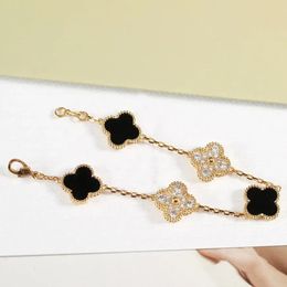 001 Top Designer Bracelets Gold for Women Luxury Bracelet Generous Display of Temperament Fashion Jewellery Holiday Gift It's of good quality q12