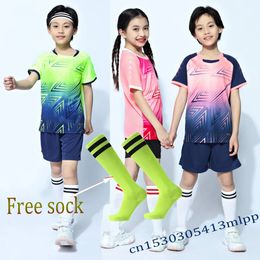 Kids Football Shirt Uniforms Boys Girl Soccer Jerseys Custom Child Jersey Set Sportswear Tshirt Sport Suit Free socks 240528