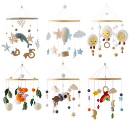 Baby Rattle Toy 0-12 Months Bed Bell Bracket Wooden Mobile born Crochet Bed Bell Hanging Toys Holder Bracket Infant Crib Toy 240528