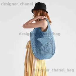 Shoulder Bags Luxury designer brand Rattan bag 2023 trend fashion large portable beach shoulder womens summer handbag Str handbag T240528