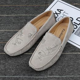 Casual Shoes 2024 Leather Loafers Men Designer Autumn Mocasines Driving Handmade Footwear Lightweight Italian Retro Suede