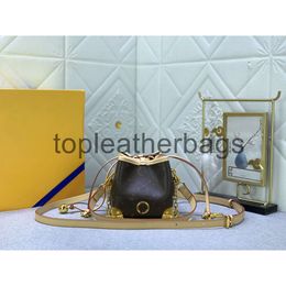 LouiseViution Lvity Mini Lvse Noe Monogramesss New Bag Nano M57099 M82885 Bag Drawstring Imprente Bucket Leather Handbag Bucket Bag Detachable