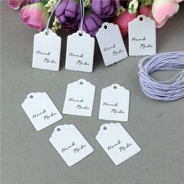 200Pcs/Lot 3x2cm Different Design Scallop Head Hanging Kraft Paper Tags Label Note Price Tags For Cake Cookie With White Strings