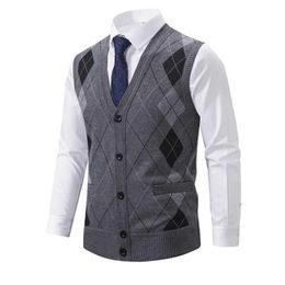 Men's Sweaters Men Autumn Sweater Vests Cardigan Waistcoats High Quality Male Business Casual Sleeveless Sweaters New Winter Outwear Vests 4X Q240527