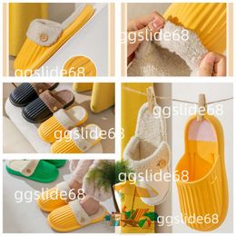 2024 Designer Slides Women Sandals Pool Heels Casual slippers for spring autumn Flat Comfort Mules Padded Front Strap Shoe GAI yellow Hot sales