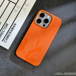Дизайнерские кожаные телефона для iPhone 13 Pro Max 12 Mini 11 XS XR X 8 7 Plus модельеры печатайте на спине покрытие роскошные мобильные покрытия защиты покрытия Shelll