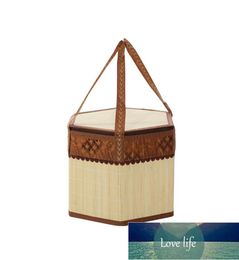 Bamboo Woven Picnic Basket Hamper Shopping Storage Basket with Lid and Handle Factory expert design Quality Latest Style Ori4713298