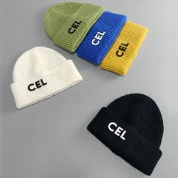 2021 classic designer autumn winter hot style beanie hats men and women fashion universal knitted cap autumn wool outdoor warm skull ca 286l