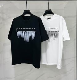 Paris 2024 Summer Men Women Designers T Shirts Loose Oversize Tees Apparel Fashion Tops Mans Casual Chest Letter Shirt Street Shorts Sleeve Clothes S-3XL