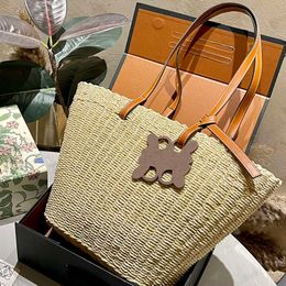 Classic Straw Raffias Large Capacity Beach Bag Luxury Weave Shopper Womans Handbag Weekend Bags Mens Clutch Crossbody Designer Shoulder Fashion Totes Bag