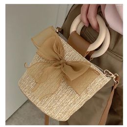 Evening Bags 2024 Fashion Ins Portable Bucket Bag Pastoral Style Straw Woven Women's Bow Lace Niche Shoulder Messenger