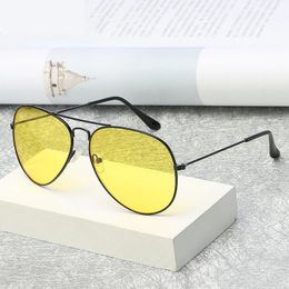 Pilot Yellow Sunglasses Women Day Night Vision Glasses Classic Brand Designer Male Sun Glasses for Driving Clear Lens Glasses 240515
