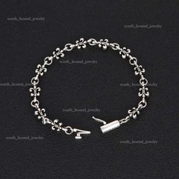 Chrmes Bracelet Designer Bracelet Chrome Scout Flower Cross Old Fashion Personality Letter Couple Hearts Hand Chain Lover Gifts Classic Luxury Jewellery 239