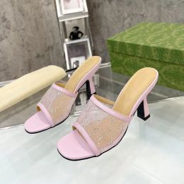 Sandalen Sommer Frauen Sandalen Designer Strass modische High Heels, komfortable römische Zehenstrand süße Pantoffeln
