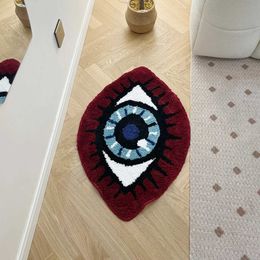 Carpets Red Eye Tufted Rug Special Style Carpet Cute Design Non-Slip Bedside Area Rug Floor Mat Room Fun Rugs Aesthetic Home Soft Tufted