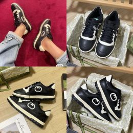 Shoes Luxury Embroidered Unisex Sneakers HighQuality Leather, Casual Designer Shoes with Letter Stitching for Men and Women