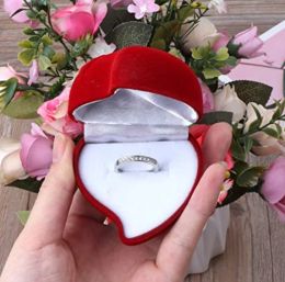 Flocking Red Rose Love Ring Boxes Jewelry Storage Display Storage Box Romantic Valentine's Day Proposal Ring Packaging Container