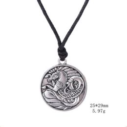Seahorse Totem Pendant Necklace Antique Silver Pendant Nautical Jewelry Male Irish Amulet Symbols Necklace 311W