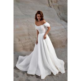 Elegant Wedding Dress Short Sleeve With Pearls A-Line Gorgeous Customize To Measures Stunning Brirdal Gowns Soft Satin