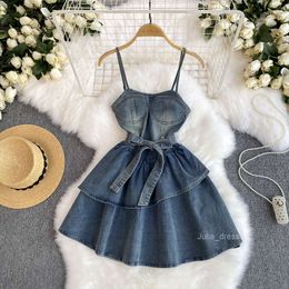 Pure desire spicy girl suspender denim dress for women to wear in summer waist tied strapless short puffy skirt